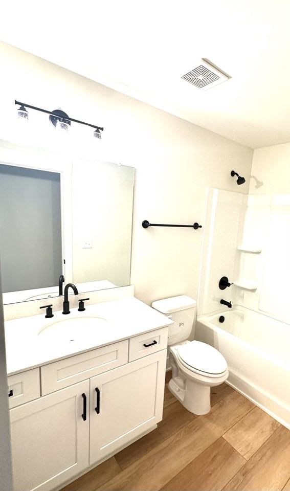 342 Woods Rd #B - Photo 3 of 4