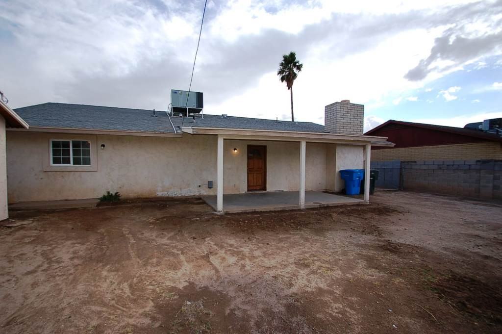 2226 W Hidalgo Ave - Photo 2 of 14