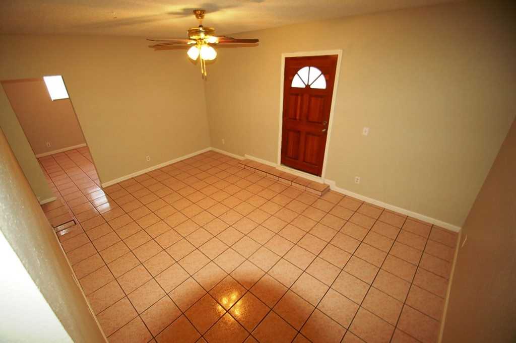 2226 W Hidalgo Ave - Photo 3 of 14