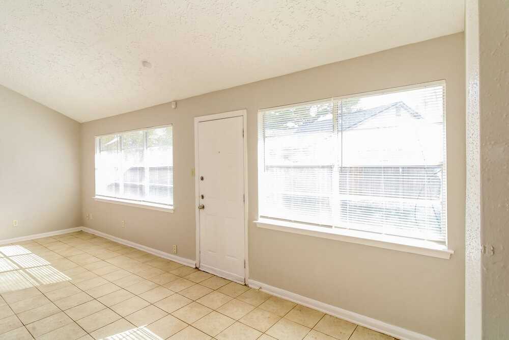 7342 Sonnet Glen Ln - Photo 5 of 16