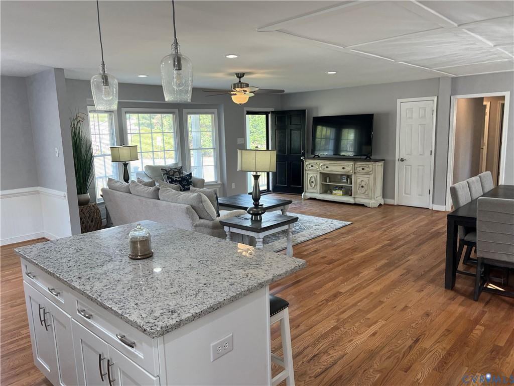 2200 Lauderdale Dr #1 - Photo 5 of 10