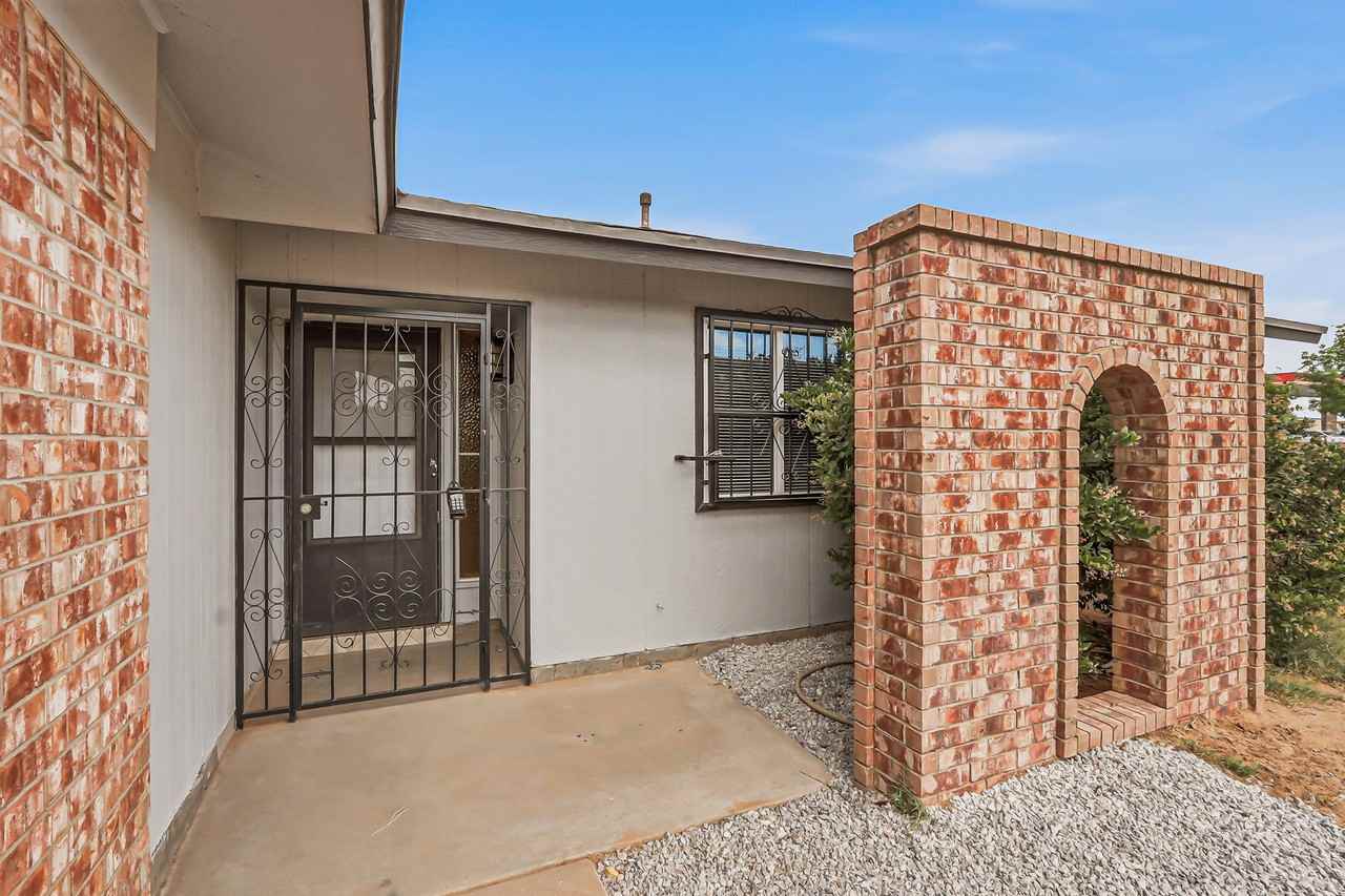 10837 Gemstone St #1 - Photo 4 of 46