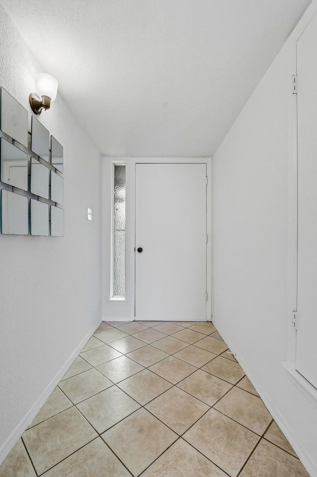 10837 Gemstone St #1 - Photo 6 of 46