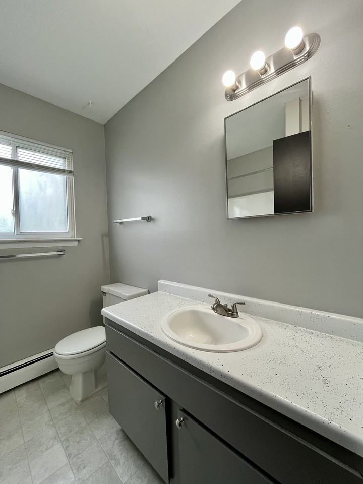 18646 Van Horn Rd #1 - Photo 6 of 9