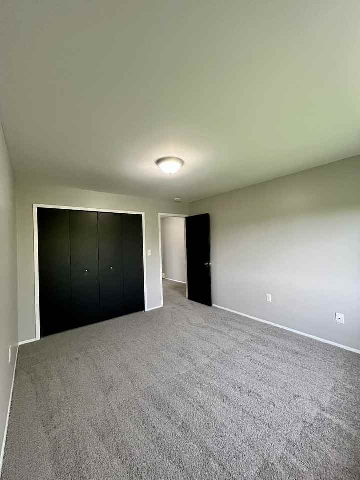 18646 Van Horn Rd #1 - Photo 7 of 9