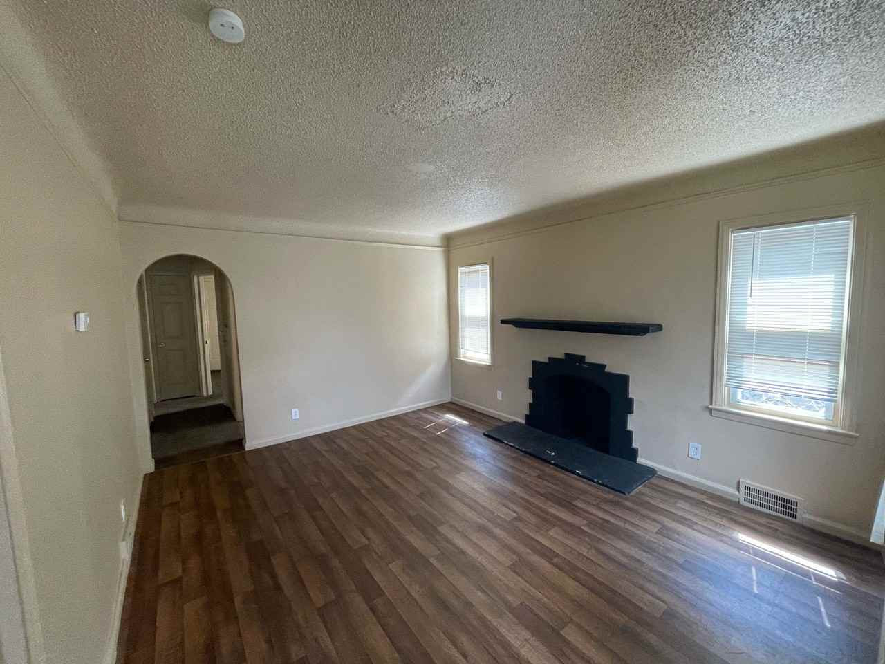11806 Wilshire Dr #1 - Photo 2 of 9