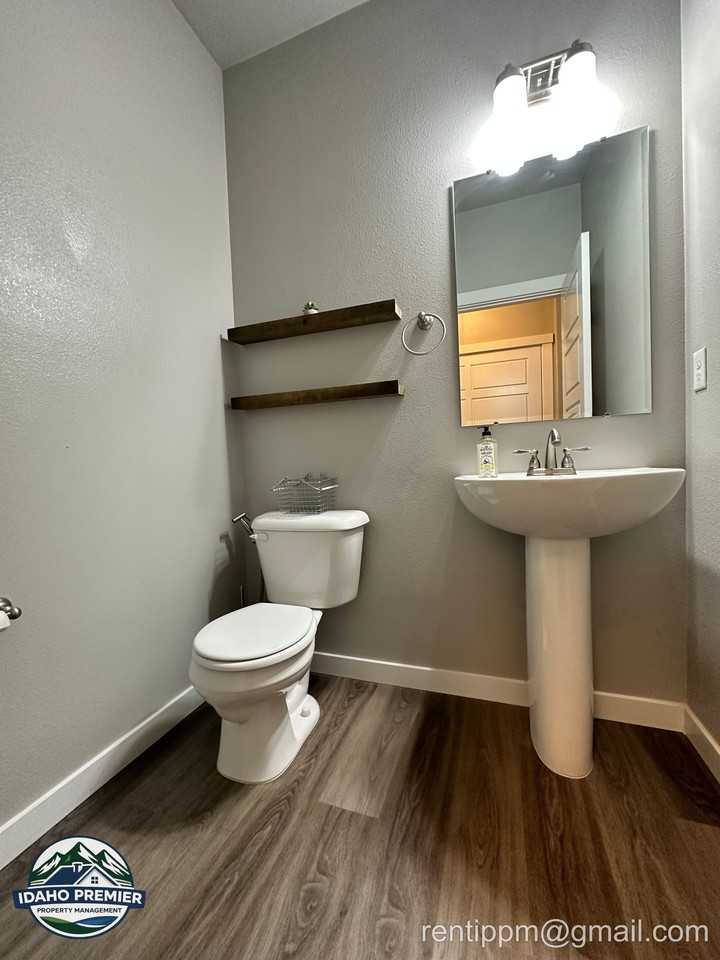3314 S Glacier Bay Ave #1 - Photo 3 of 19