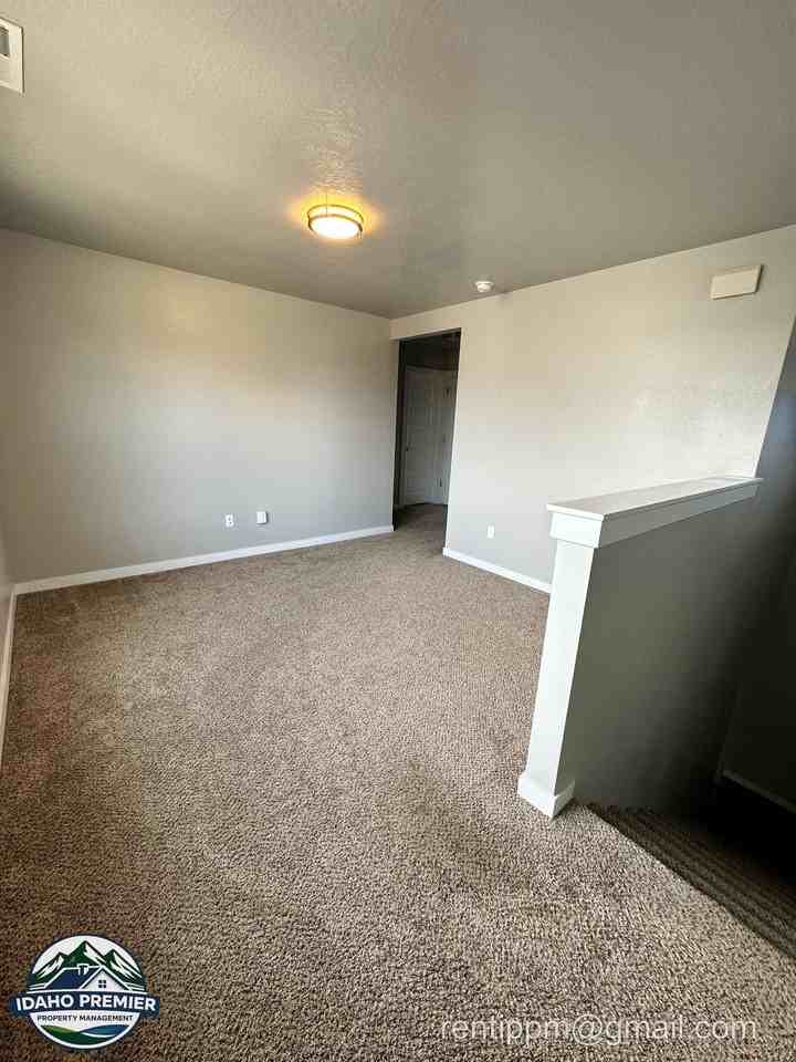 3314 S Glacier Bay Ave #1 - Photo 7 of 19