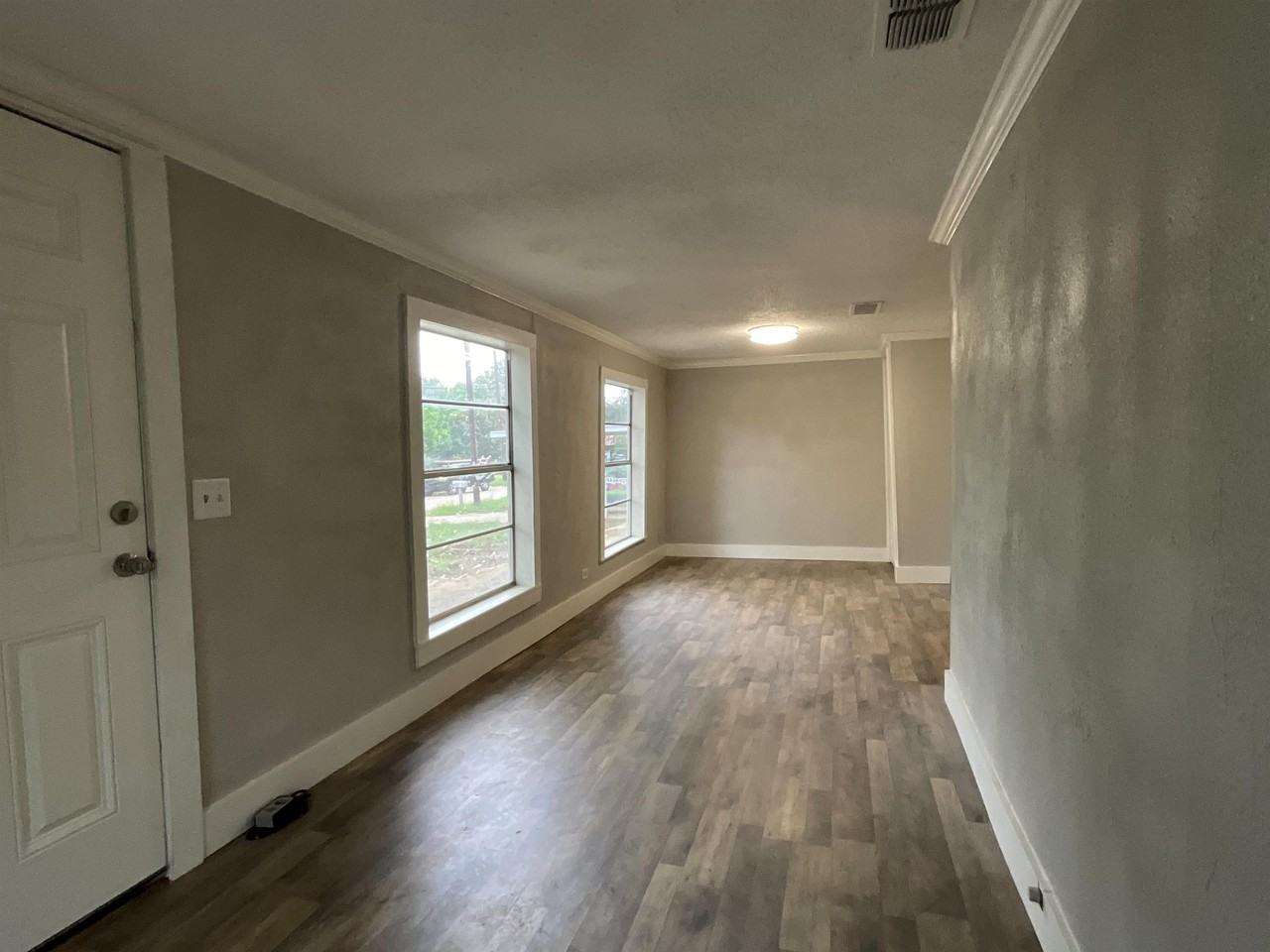 560 Athens St #580 - Photo 5 of 13