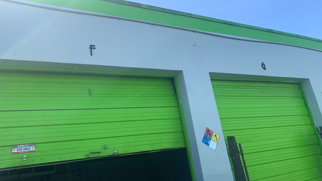 821 NW 45th St - F+G #FG - Photo 4 of 19