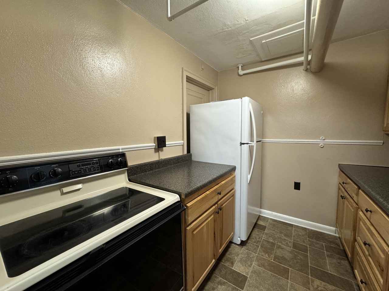 ABM Apartments - 1105 Northeast 5th Street #1 - Photo 2 of 15