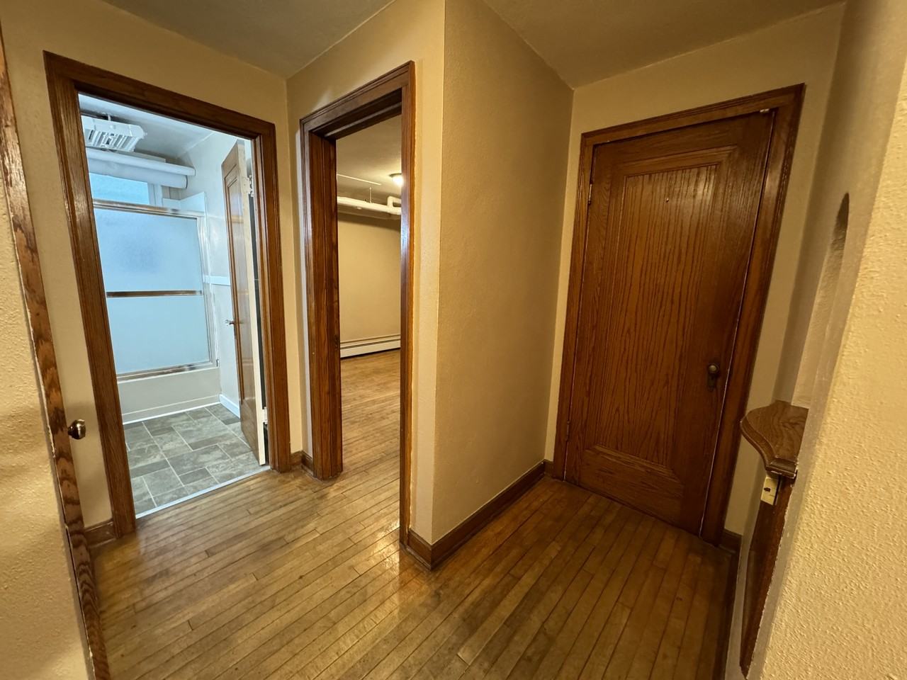 ABM Apartments - 1105 Northeast 5th Street #1 - Photo 6 of 15