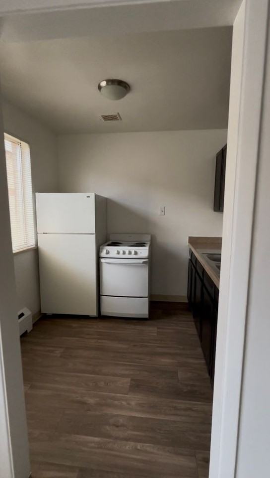 Logan House - Photo 4 of 13
