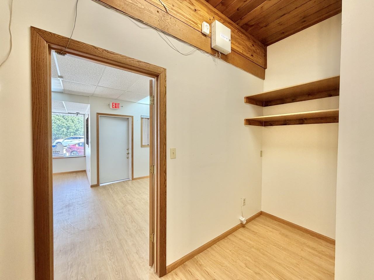 197 Baldwin St #1 - Photo 5 of 8