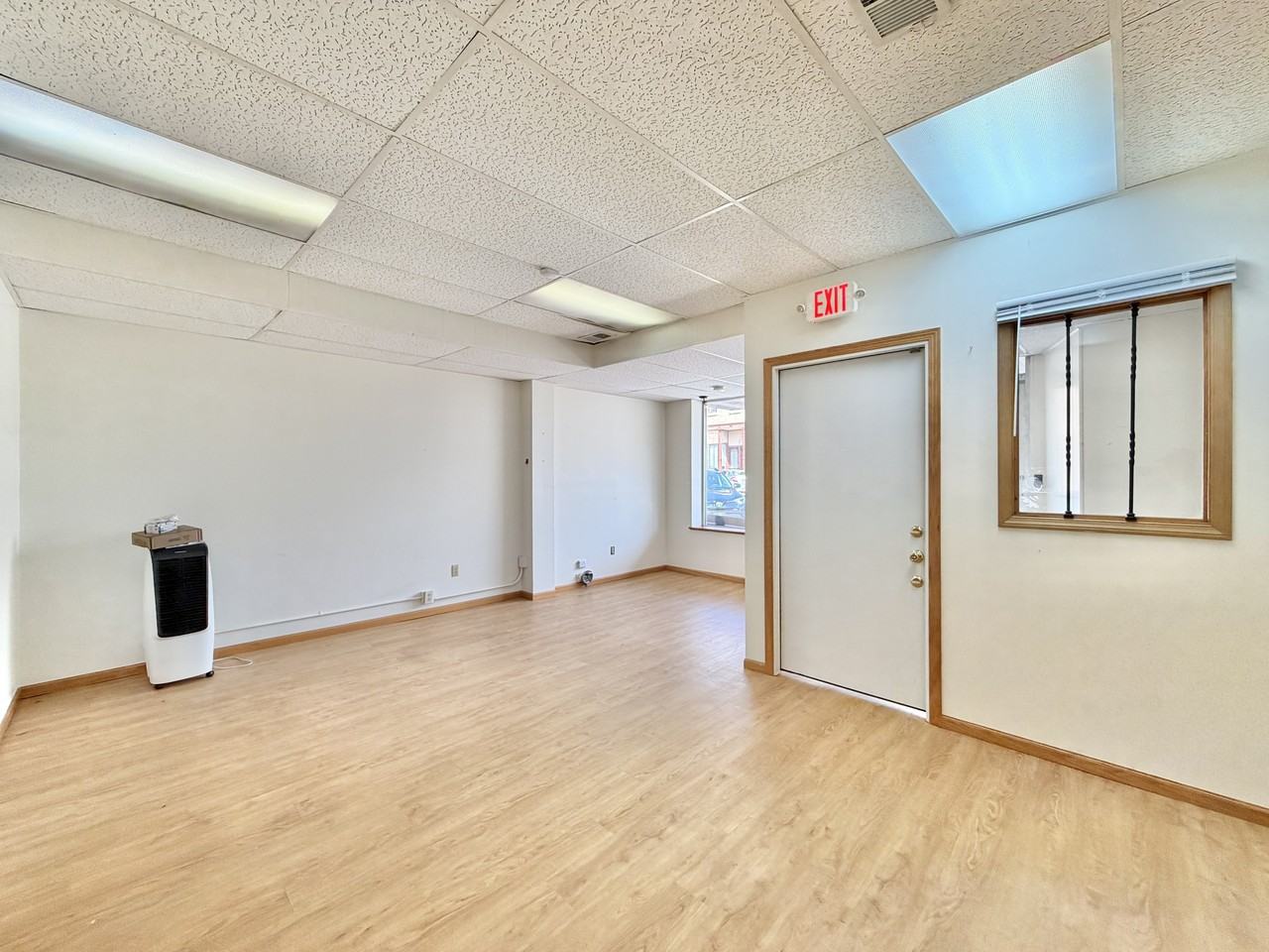 197 Baldwin St #1 - Photo 6 of 8