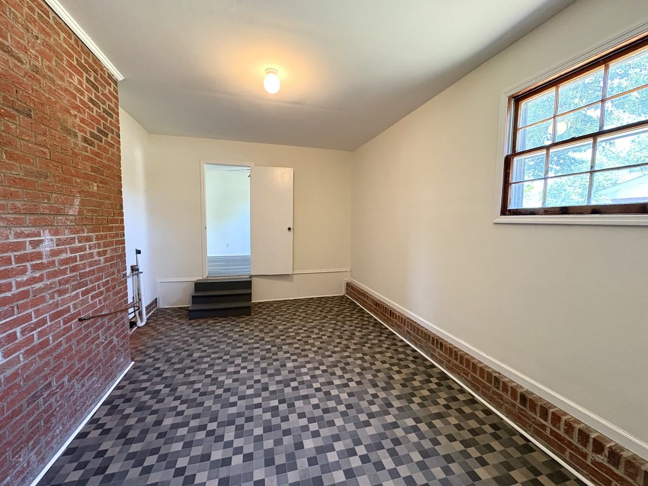 216 Lakeland Dr #1 - Photo 5 of 14