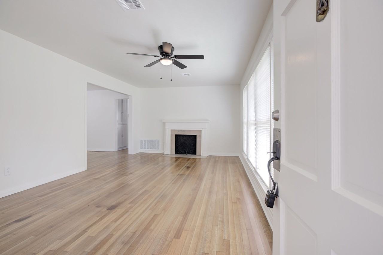 821 Nw 48th St #1 - Photo 3 of 48