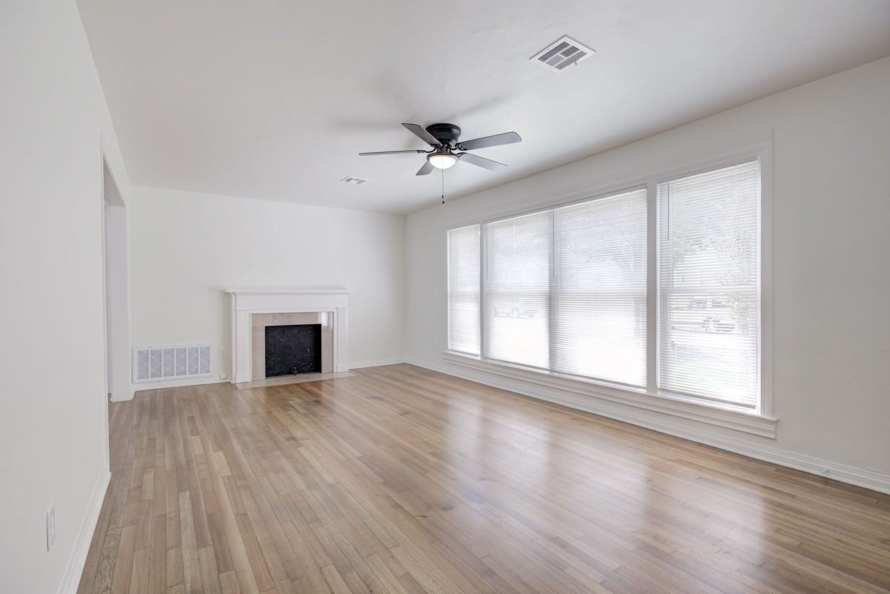 821 Nw 48th St #1 - Photo 4 of 48