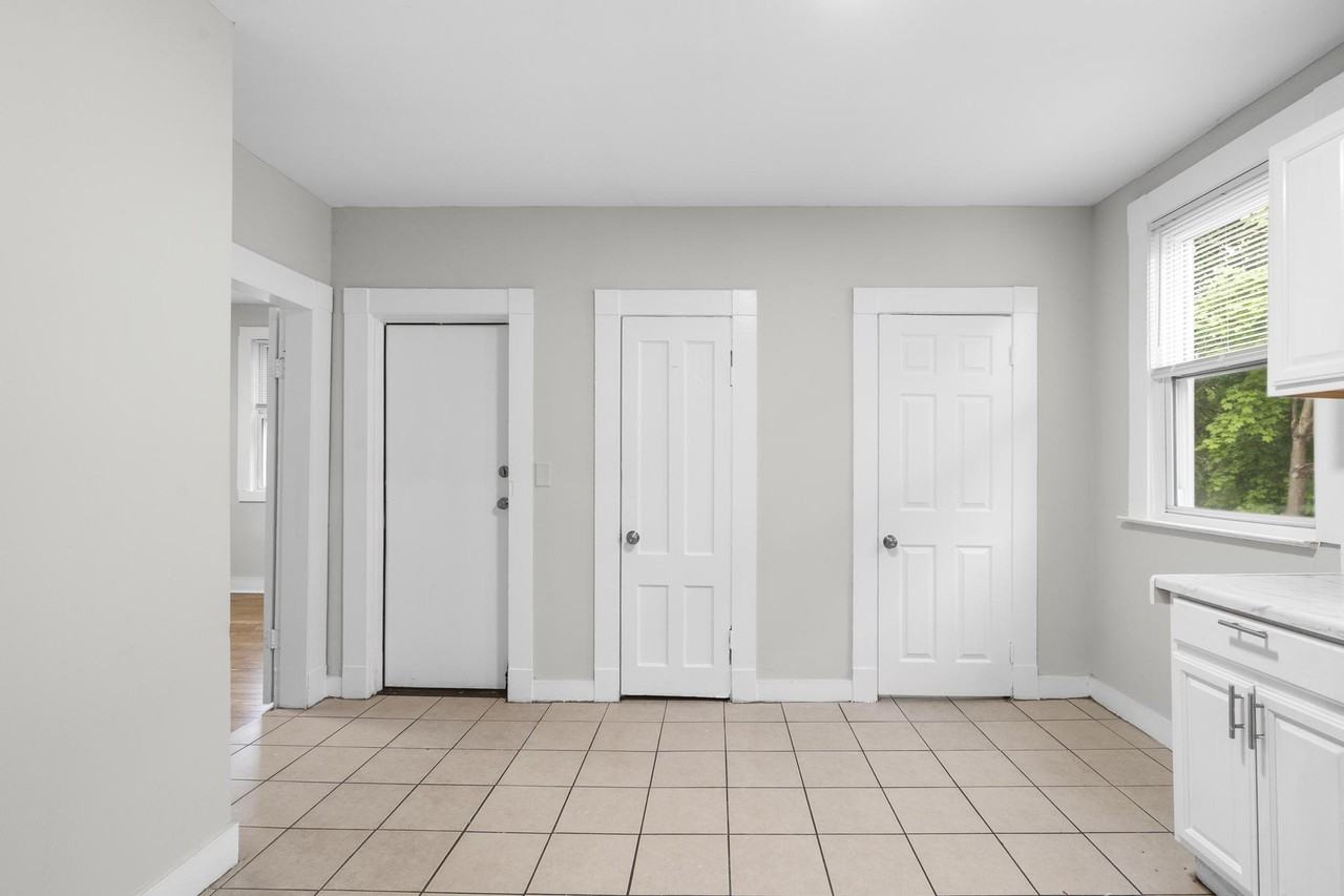693 Dixwell Ave #2 - Photo 3 of 22