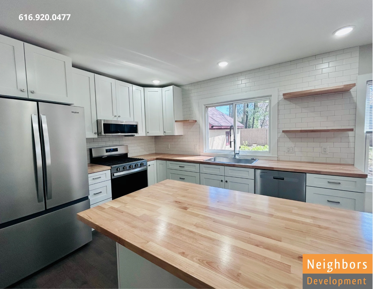 2390 Crestview Dr Sw #1 - Photo 2 of 27
