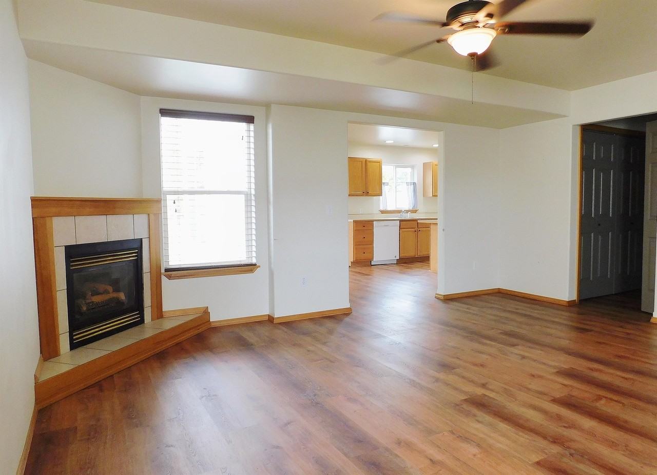 1949 Greatview Dr #1 - Photo 2 of 10