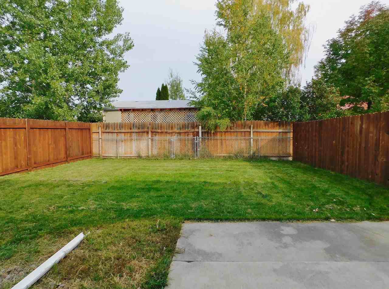 1949 Greatview Dr #1 - Photo 5 of 10