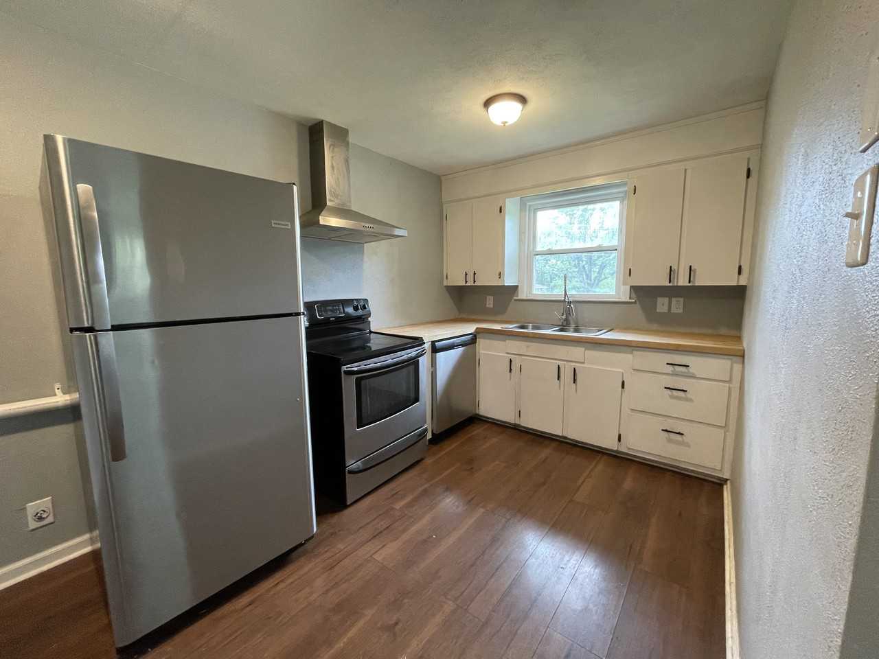 305 George St #A - Photo 5 of 10