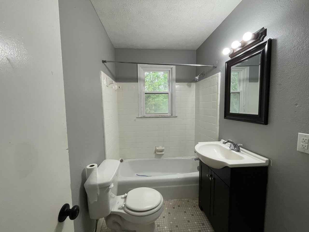 305 George St #A - Photo 6 of 10