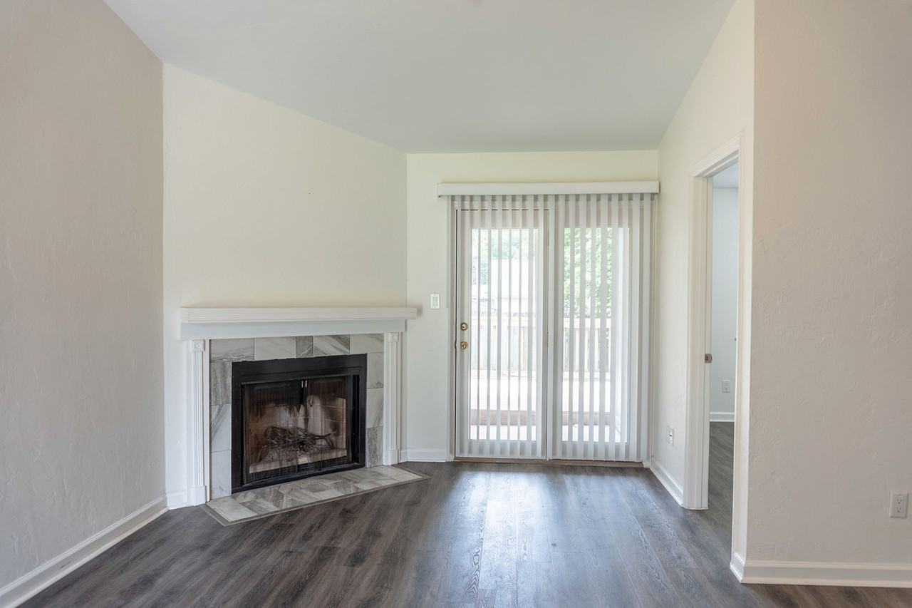 3223 Albert Dr #1 - Photo 5 of 28