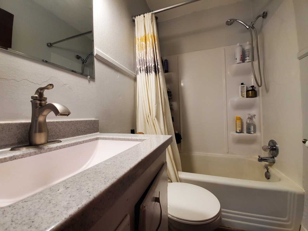 1252 4th St Ne #1 - Photo 7 of 10