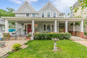 featured image of 311 W Mistletoe Ave #1