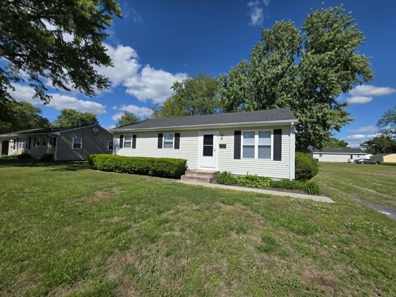 611 Hammond St #1 - Photo 2 of 21