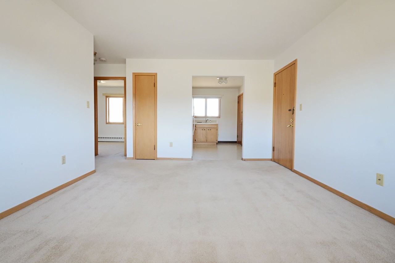 Cozy 4-Plex's Located on Minot's North Hill!  2028-2048 5th Street NW - Photo 4 of 13