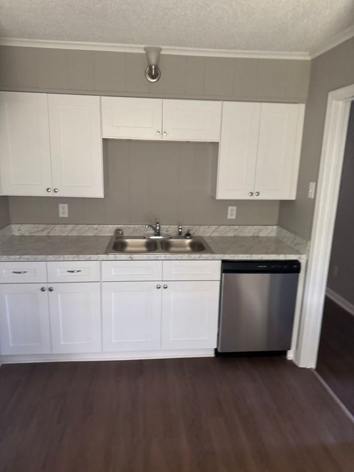 815 Alida Ave - Photo 4 of 13