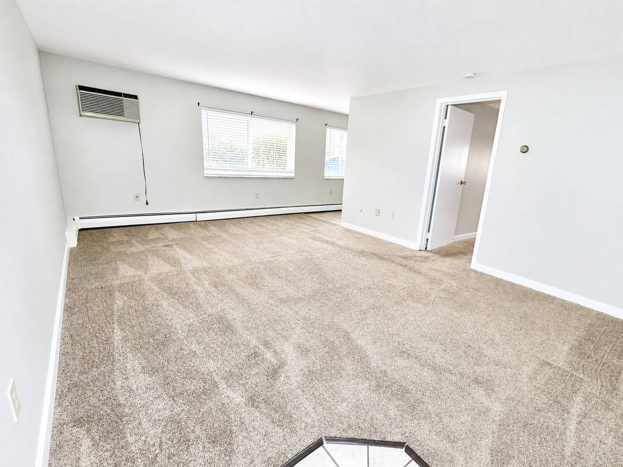 289 MOON CLINTON ROADAPT 18 #18 - Photo 4 of 12