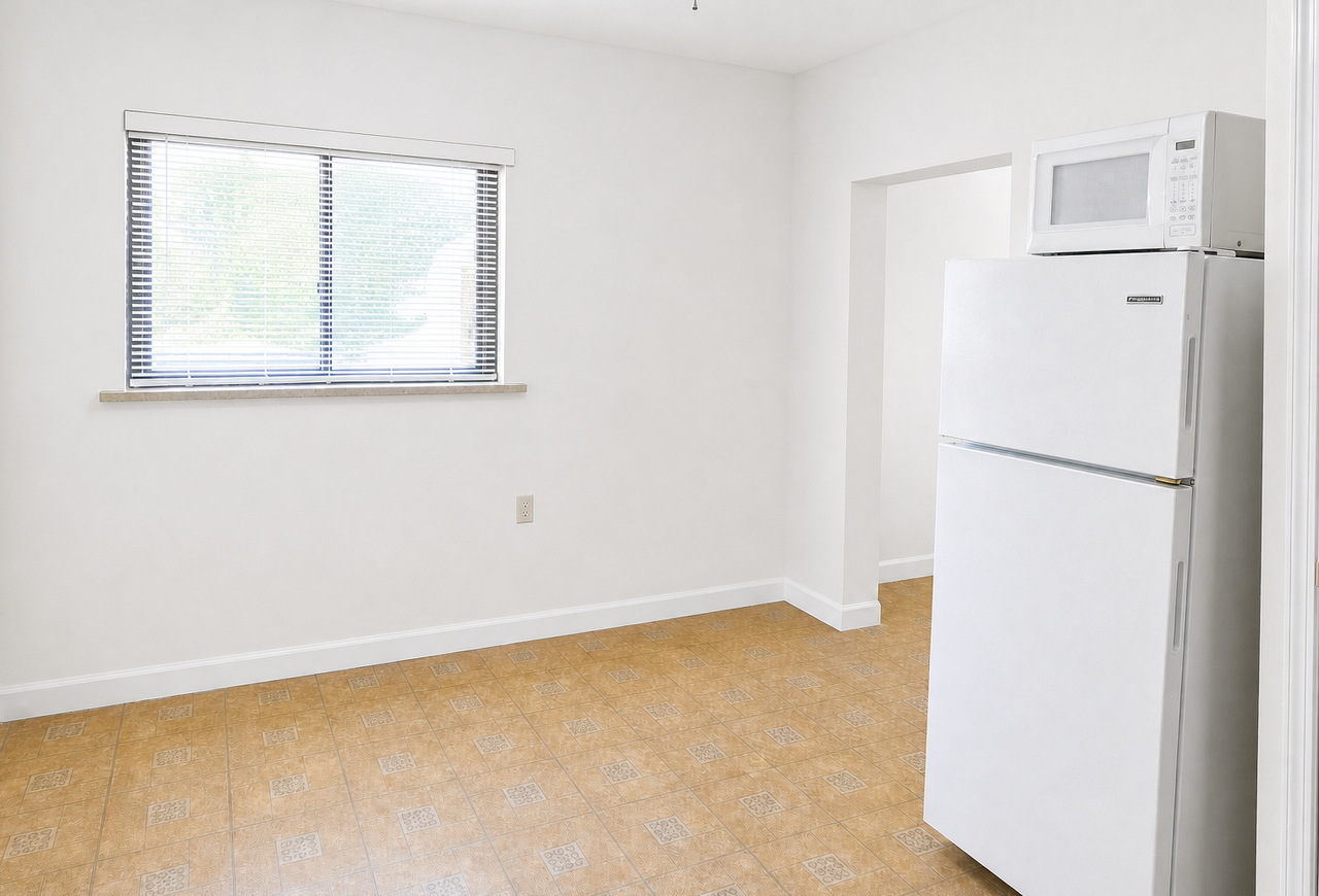 402 Atwood St #4 - Photo 4 of 7
