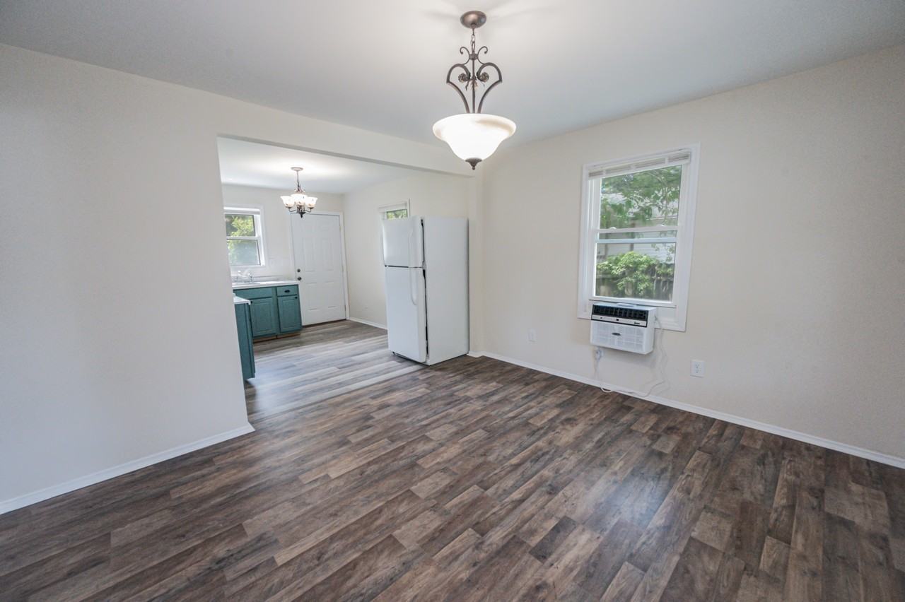 1205 Kinston St #1 - Photo 5 of 13