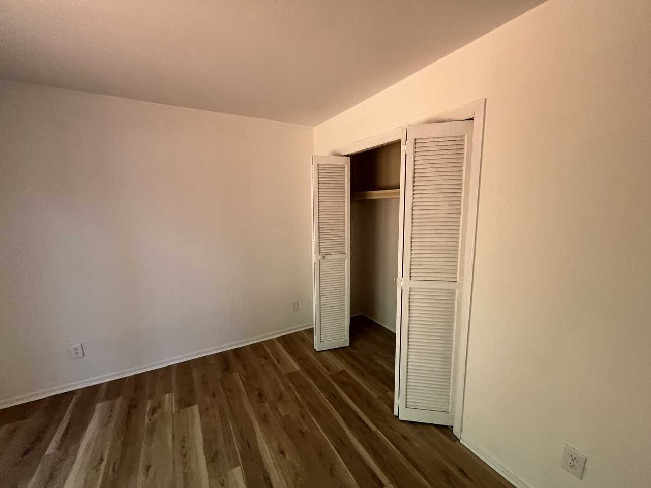 5933 N Hills Dr #1 - Photo 5 of 20