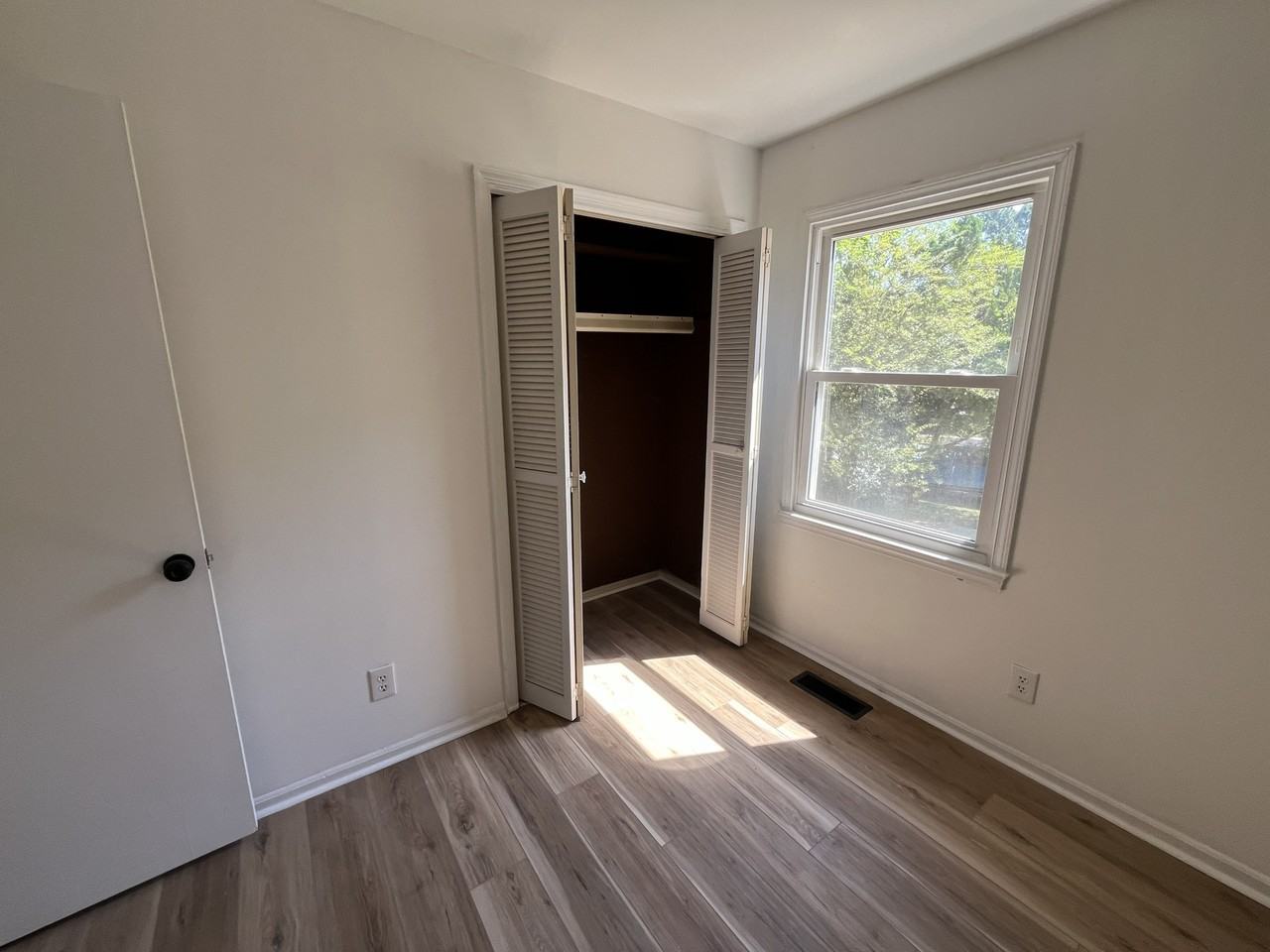 5933 N Hills Dr #1 - Photo 6 of 20