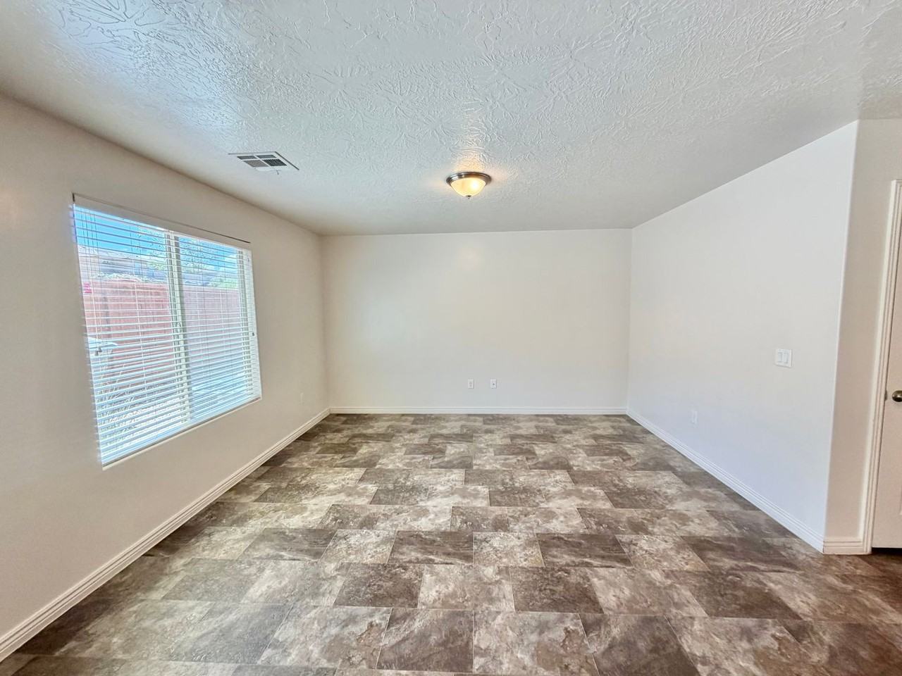 3199 S Relic Ridge Dr #37 - Photo 7 of 29