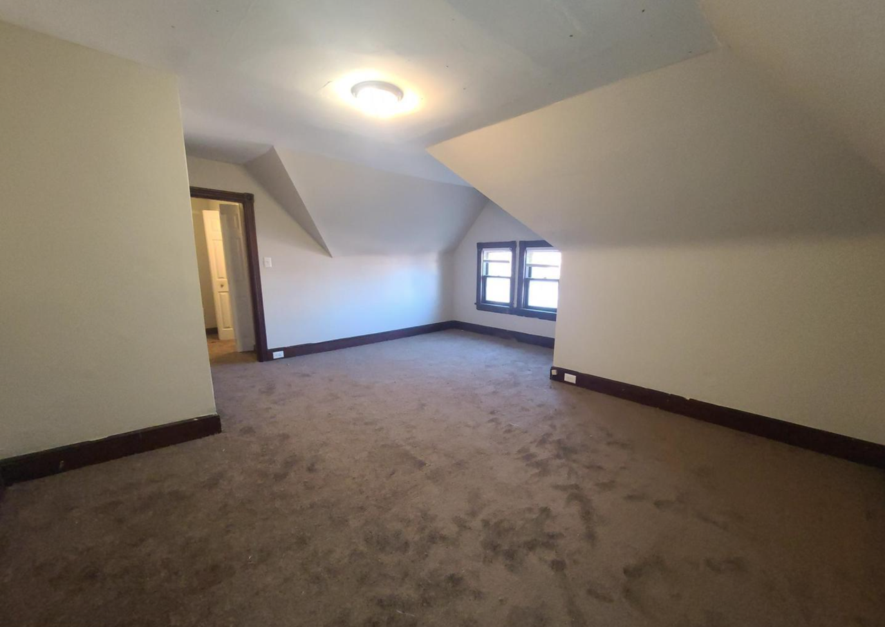 230 Broadway #C - Photo 6 of 8