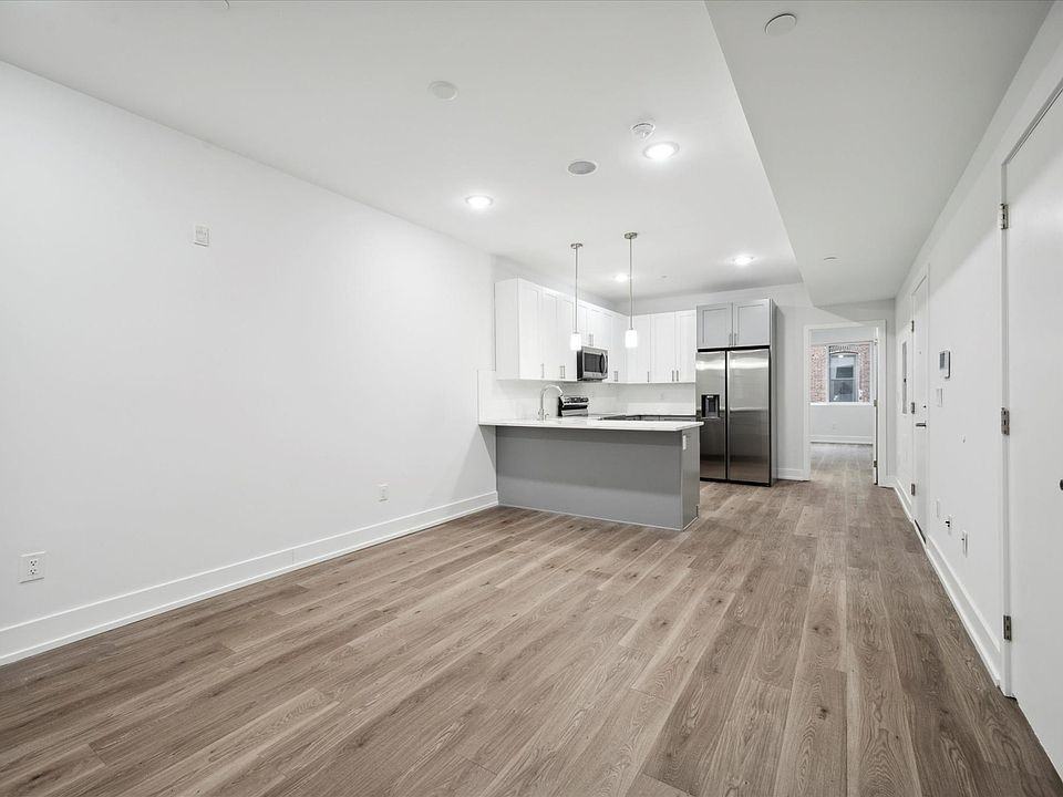 2105 N Fairhill St #2 - Photo 6 of 8