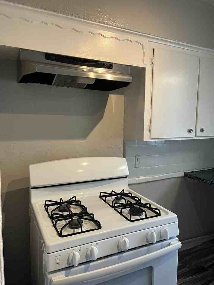 5532 Eskridge St #6 - Photo 3 of 12