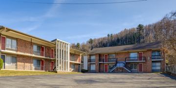 featured image of 218 N Willow Ave