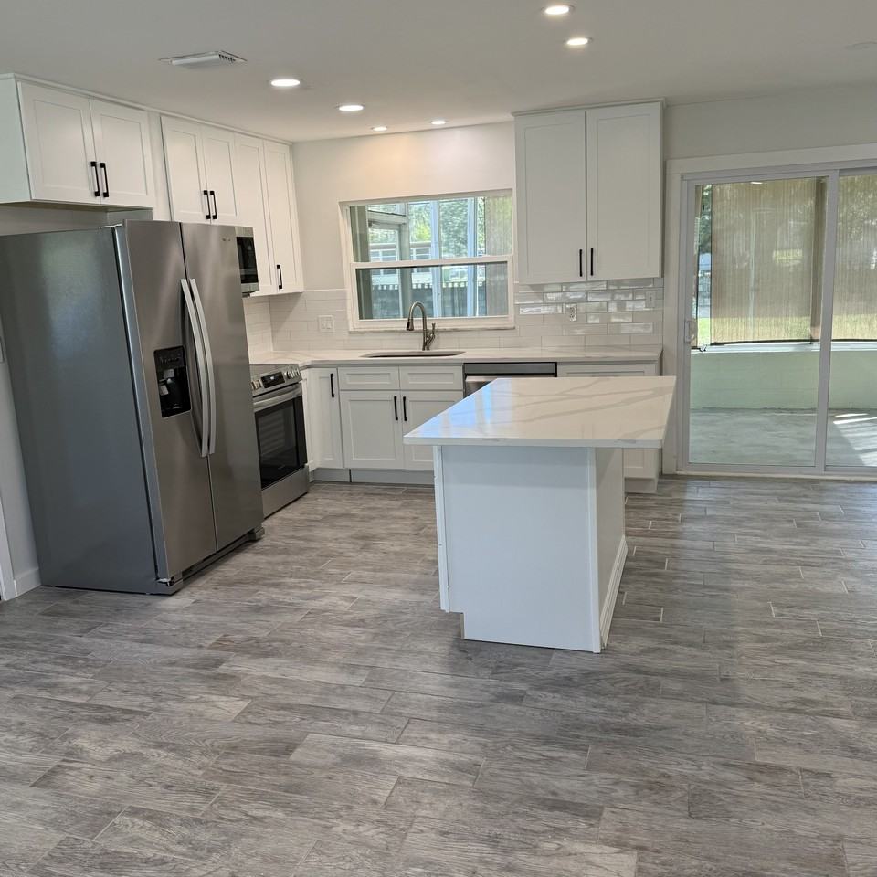 1105 Morse Ave #1 - Photo 2 of 10