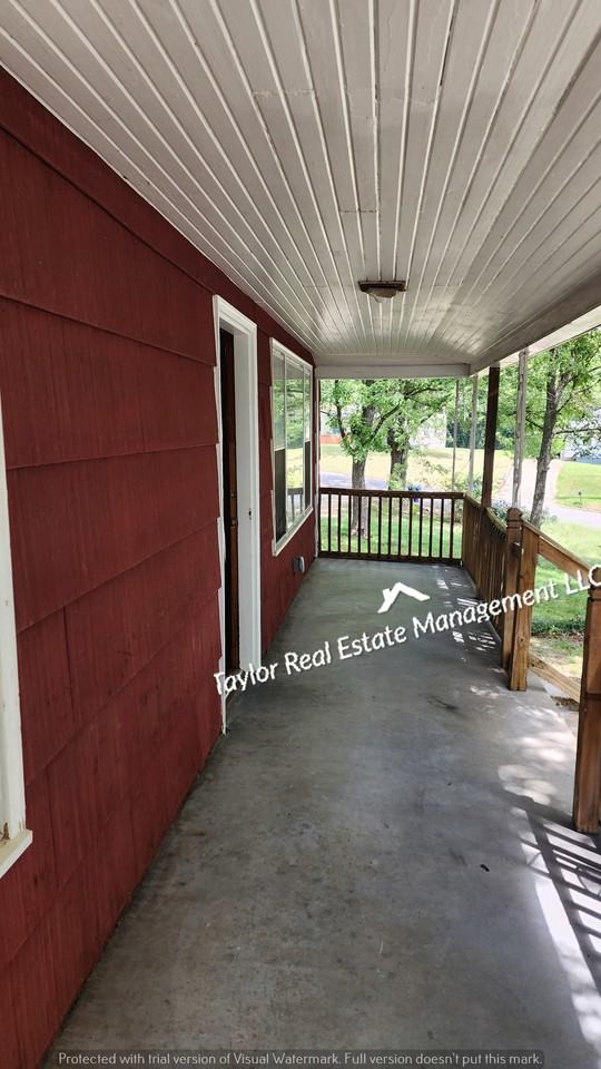 1329 Sunnyside St #1 - Photo 4 of 18