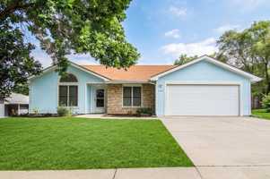 featured image of 2102 Sunflower Dr