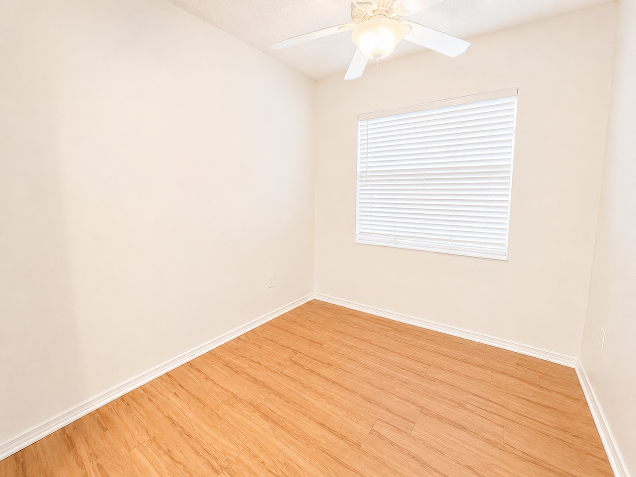 12041 Hoosier Ct #204 - Photo 4 of 30
