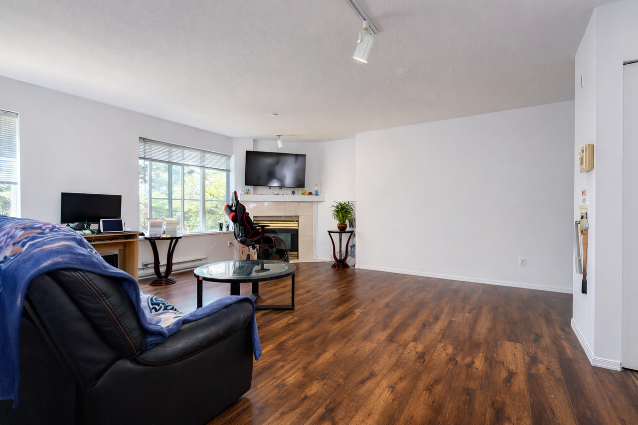 10668 138 Street308 #308 - Photo 3 of 16