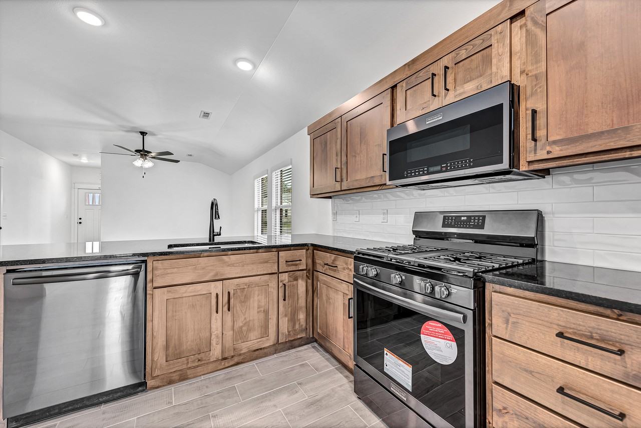 Bluebonnet Ln #1 - Photo 6 of 23